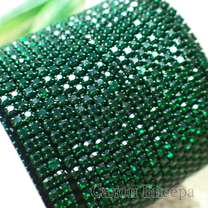 Стразовая цепь SS4 в цветной оправе Emerald/зеленый, 50 см